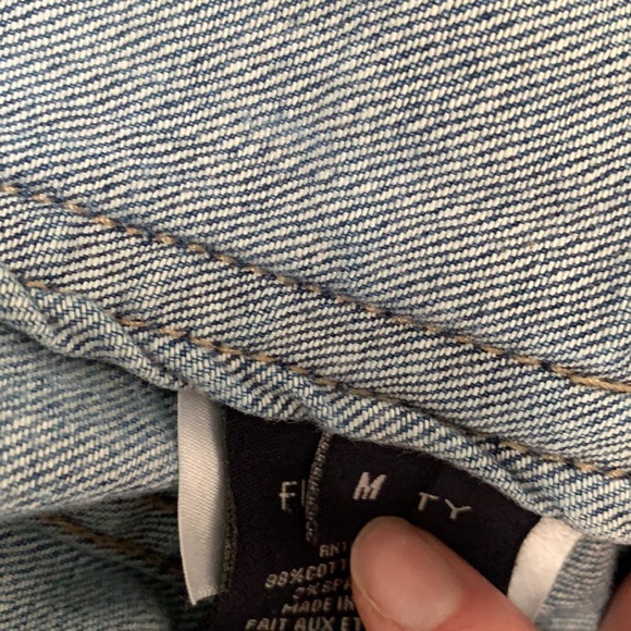 Super cute jean jacket - Picture 7 of 7